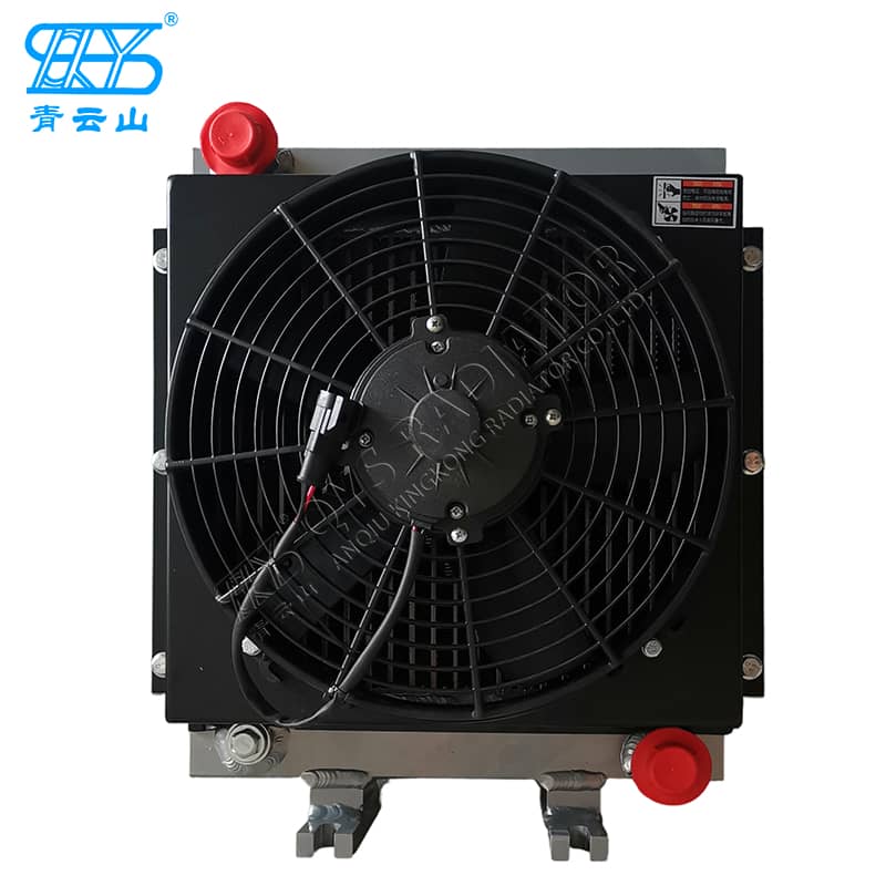 板翅式散热器用于徐工吊车